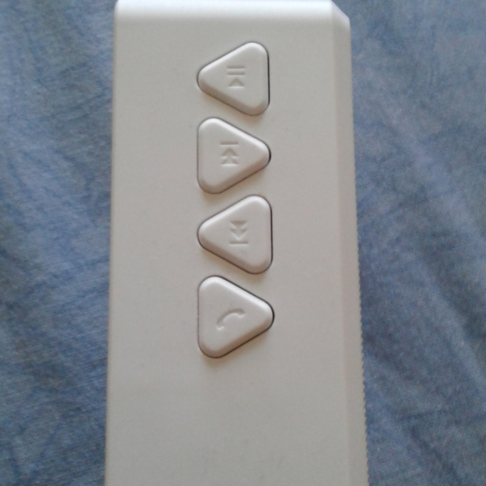 bluetooth mini speaker - Picture 4 of 4